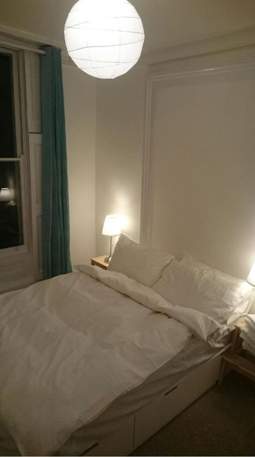 Central London Flat. Georgian Terrace. Bright. Buitenkant foto