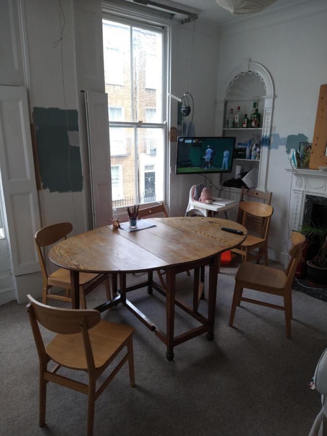 Central London Flat. Georgian Terrace. Bright. Buitenkant foto